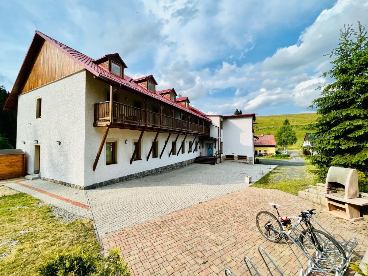 Apartmán Ela Horní Blatná Esterno foto